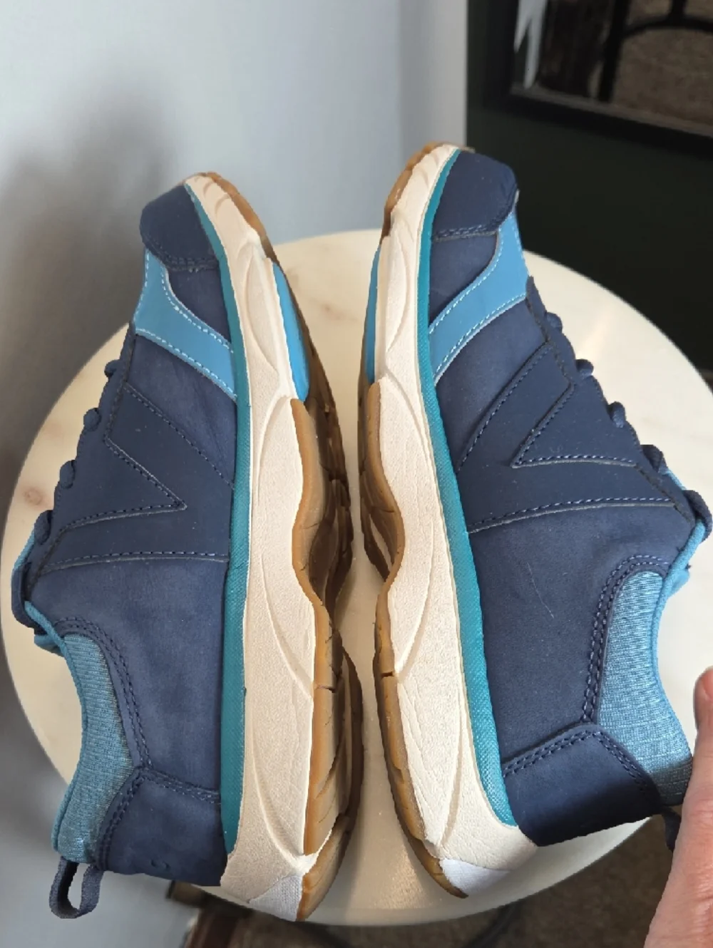 Vionic Navy and Light Blue Women's Athletic Sneakers Size 8 Waterproof